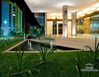 Apartamento no Le Jardin Suites com Parque Aquático Termal