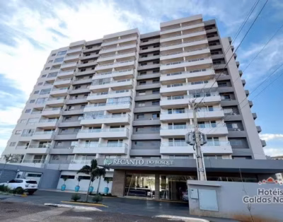 Apartamento no Recanto do Bosque com Piscinas Termais em Caldas Novas