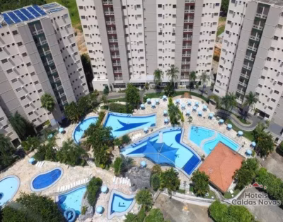 Apartamento no Ecologic Park com Parque Aquatico de 9 Piscinas